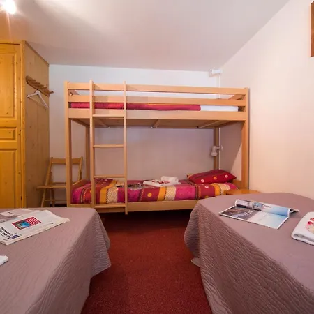 Appartement Sainte-foy-l'argentiere Sleeps 6 T454441 Chamonix