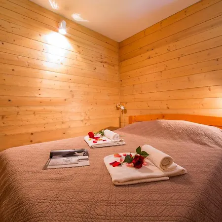 Sainte-foy-l'argentiere Sleeps 6 T454441 Chamonix